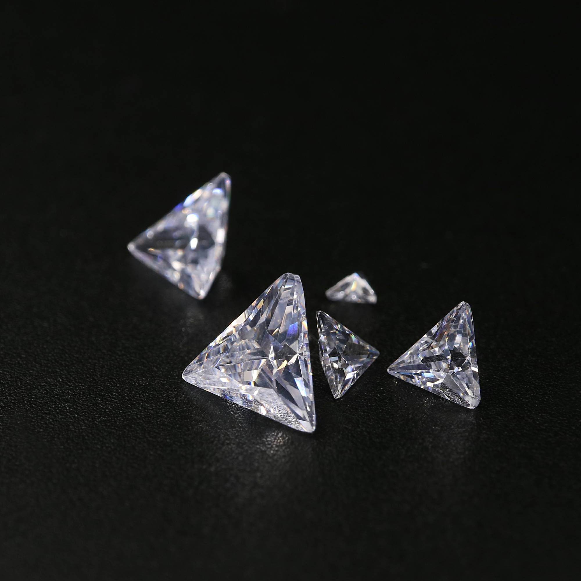 1Pcs Multiple Size Triangle Shape Moissanite Stone Faceted Imitated Diamond Loose Gemstone for DIY Engagement Ring D Color VVS1 Excellent Cut 4160020 - Click Image to Close